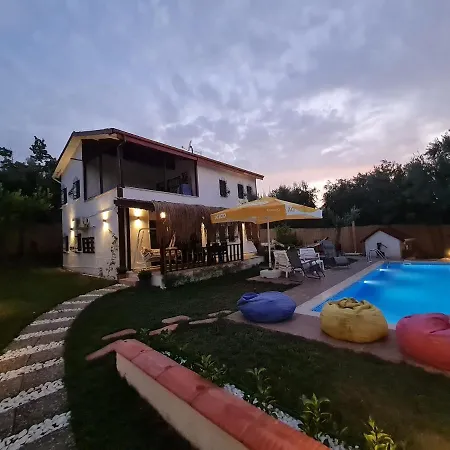 Antik House Dom wakacyjny İznik